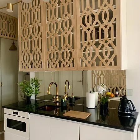 Perla Ulicy Piotrkowskiej W Samym Centrum Miasta *