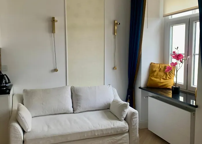 Perla Ulicy Piotrkowskiej W Samym Centrum Miasta *