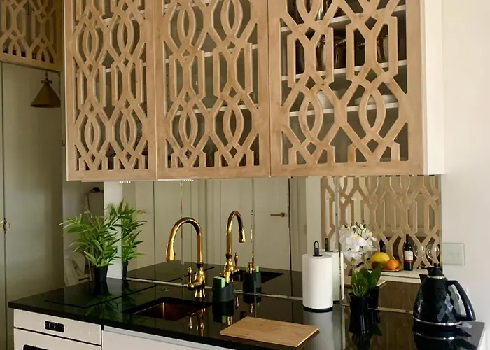 Perla Ulicy Piotrkowskiej W Samym Centrum Miasta *